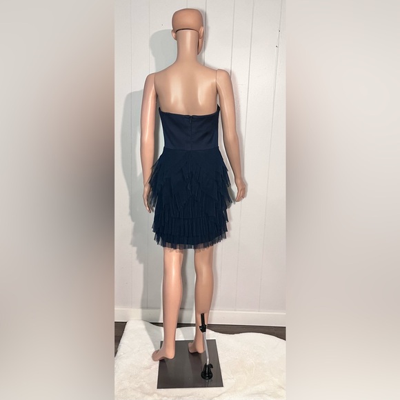 BCBGMaxAzria - Cocktail Dress - Satin bodice and tiered tulle skirt. Size 6. - Picture 6 of 10